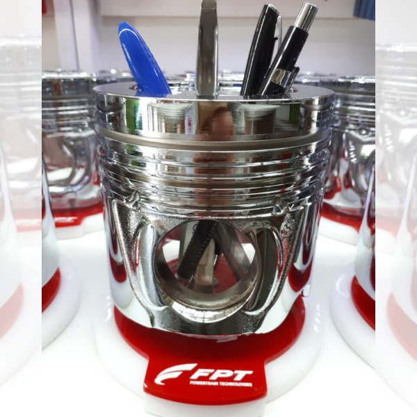 Trofeu-pistao-porta-canetas-1